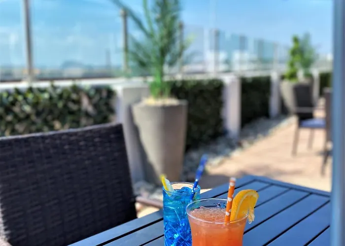 Ambassadeur Hotel 3*