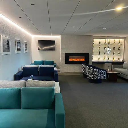 Ambassadeur Hotel 3*