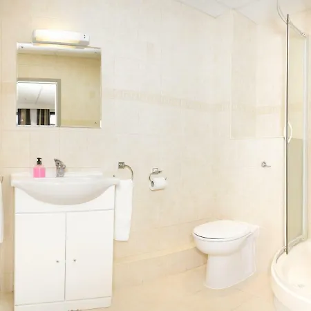 Ambassadeur Hotel 3*