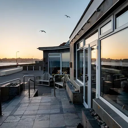 Ambassadeur Saint Clement